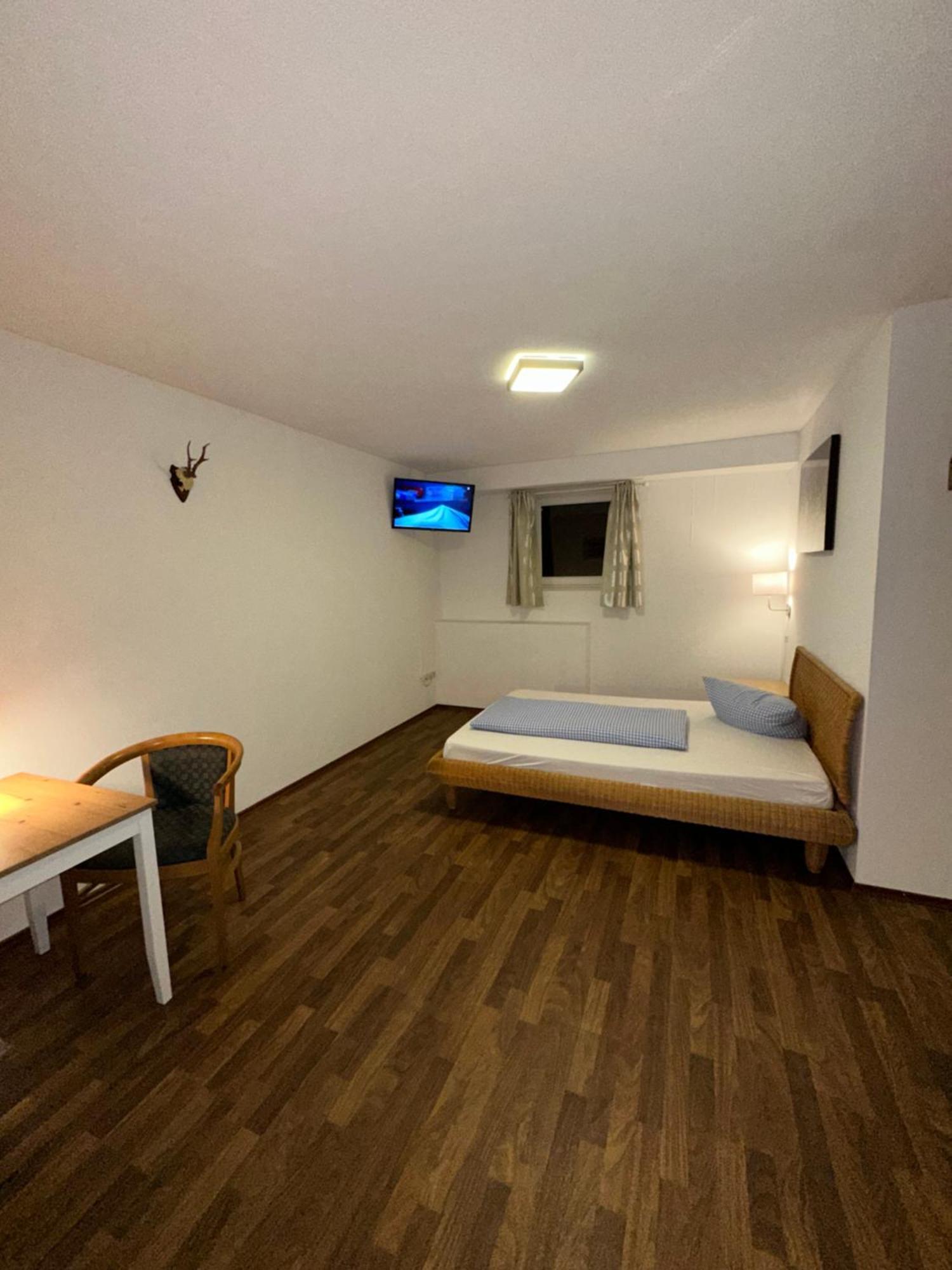 Hotel Zum Forst Kranzberg Esterno foto